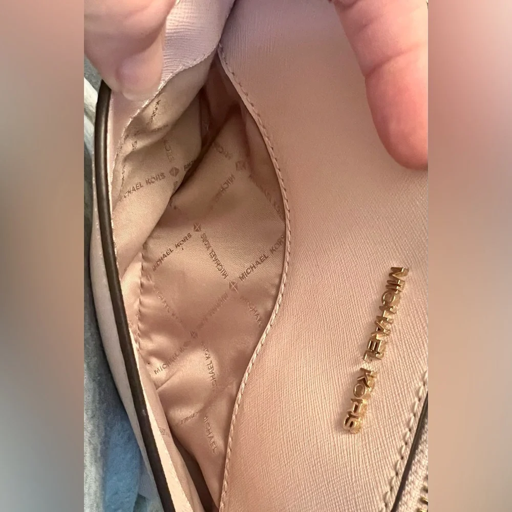 Michael Kors Dome Crossbody Bag in Powder Pink with Gold Logo and Hardware -EUC